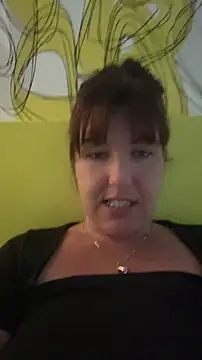 NatiLove35 online show from June 6, 2026, 5:45 am