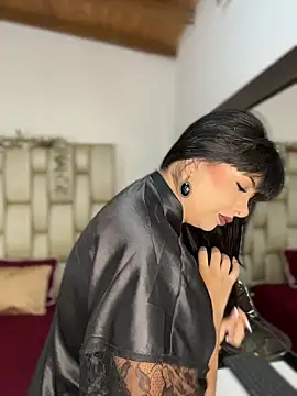 Alexa Miss online show from November 8, 2025, 7:12 pm