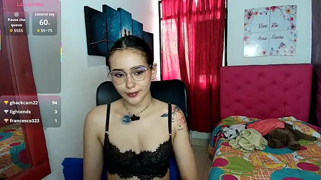 Snapshot of miley_blue_ chatting on February 24, 2026, 7:12 pm miley blue online show from February 24, 2026, 7:12 pm