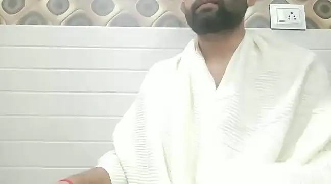 CallMeStripKing online show from December 4, 2024, 7:23 pm