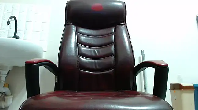 Snapshot of hardbigcock16 chatting on December 11, 2024, 6:36 am hardbigcock16 online show from December 11, 2024, 6:36 am