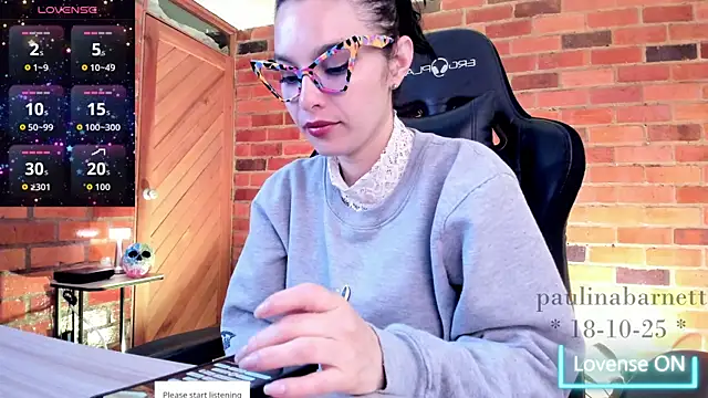 Snapshot of paulinabarnett- chatting on October 18, 2025, 7:53 am paulinabarnett- online show from October 18, 2025, 7:53 am