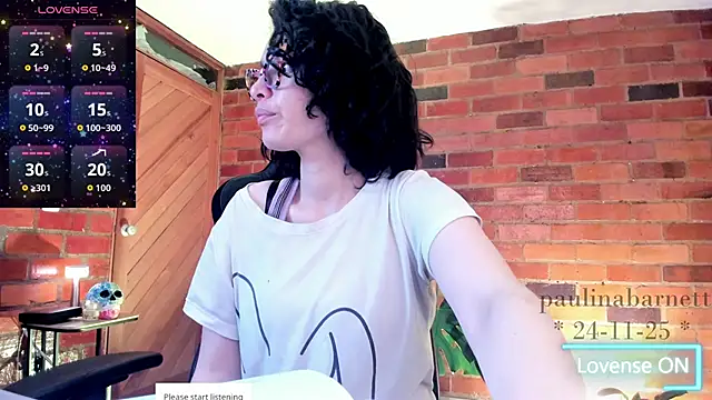 Snapshot of paulinabarnett- chatting on November 25, 2025, 4:45 am paulinabarnett- online show from November 25, 2025, 4:45 am