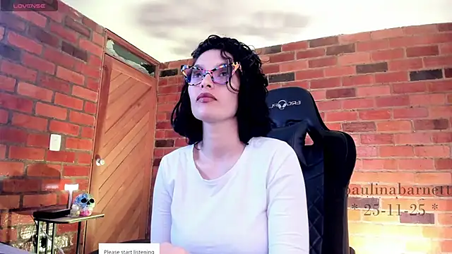 Snapshot of paulinabarnett- chatting on November 26, 2025, 2:12 am paulinabarnett- online show from November 26, 2025, 2:12 am