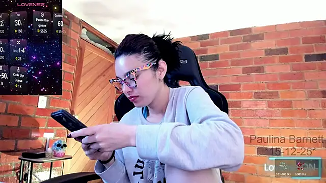 Snapshot of paulinabarnett- chatting on December 16, 2025, 3:00 am paulinabarnett- online show from December 16, 2025, 3:00 am