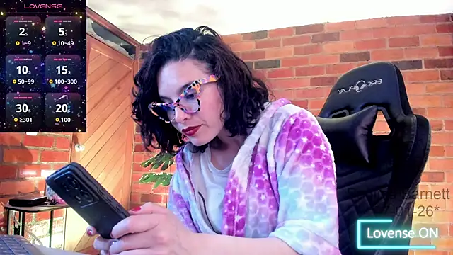 Snapshot of paulinabarnett- chatting on January 8, 2026, 2:47 am paulinabarnett- online show from January 8, 2026, 2:47 am