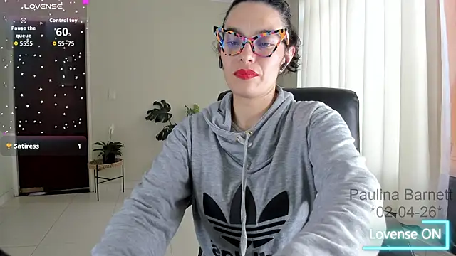 paulinabarnett- online show from April 2, 2026, 10:29 pm