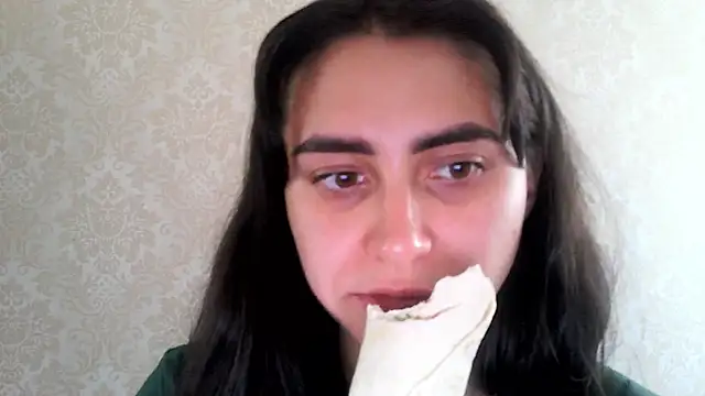 Snapshot of Kashtanka_ chatting on October 1, 2025, 7:58 am Kashtanka online show from October 1, 2025, 7:58 am