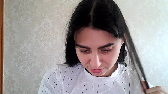Snapshot of Kashtanka_ chatting on October 4, 2025, 7:06 am Kashtanka online show from October 4, 2025, 7:06 am