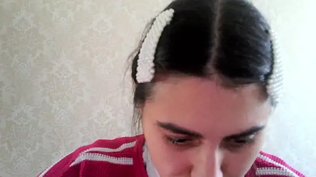 Snapshot of Kashtanka_ chatting on October 5, 2025, 7:17 am Kashtanka online show from October 5, 2025, 7:17 am