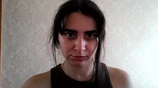 Snapshot of Kashtanka_ chatting on October 7, 2025, 5:04 am Kashtanka online show from October 7, 2025, 5:04 am