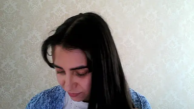 Snapshot of Kashtanka_ chatting on October 8, 2025, 8:12 am Kashtanka online show from October 8, 2025, 8:12 am