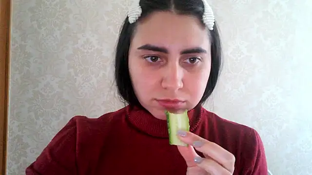 Snapshot of Kashtanka_ chatting on October 20, 2025, 7:53 am Kashtanka online show from October 20, 2025, 7:53 am