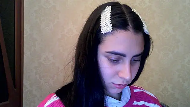 Snapshot of Kashtanka_ chatting on October 20, 2025, 7:58 pm Kashtanka online show from October 20, 2025, 7:58 pm