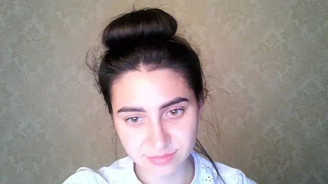 Snapshot of Kashtanka_ chatting on October 26, 2025, 7:42 pm Kashtanka online show from October 26, 2025, 7:42 pm