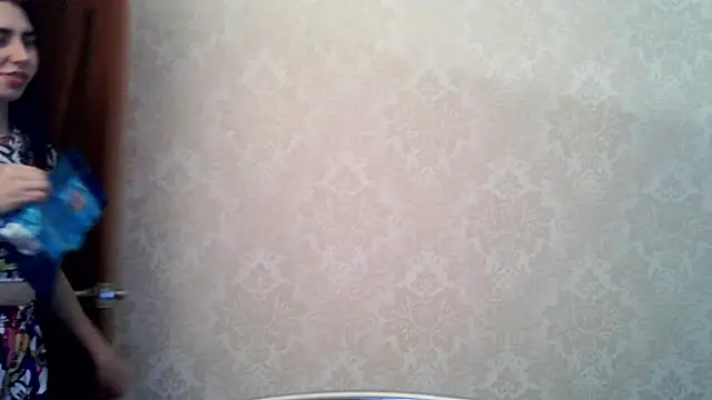 Snapshot of Kashtanka_ chatting on November 5, 2025, 12:05 pm Kashtanka online show from November 5, 2025, 12:05 pm