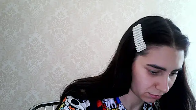 Snapshot of Kashtanka_ chatting on November 10, 2025, 8:57 am Kashtanka online show from November 10, 2025, 8:57 am