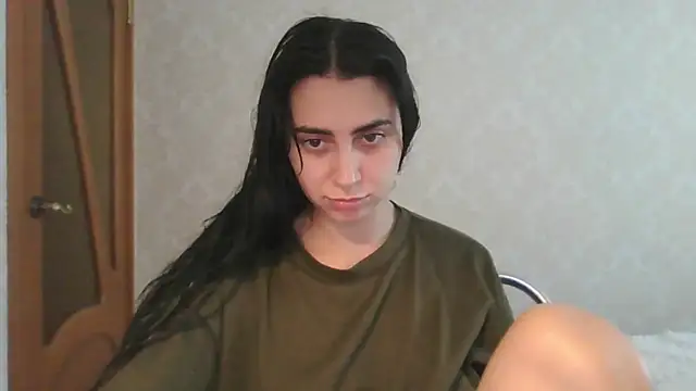 Snapshot of Kashtanka_ chatting on July 15, 2026, 5:45 am Kashtanka online show from July 15, 2026, 5:45 am