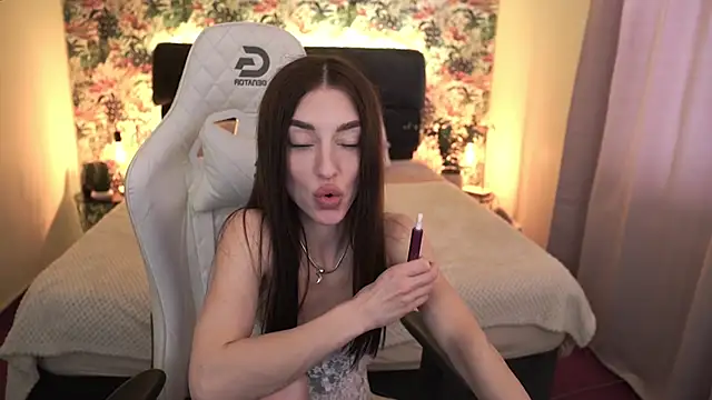 Alice Arwen online show from March 7, 2025, 12:23 pm