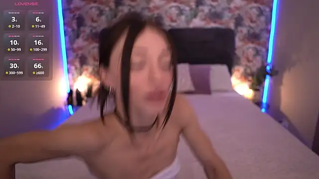 Alice Arwen online show from September 28, 2025, 6:52 am