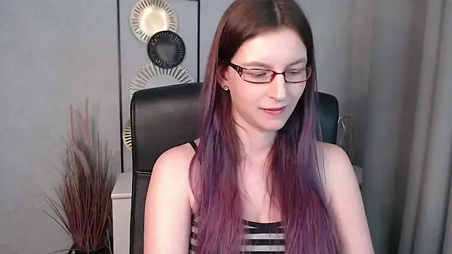 Snapshot of emmaxDelight chatting on December 7, 2024, 5:42 pm emmaxDelight online show from December 7, 2024, 5:42 pm