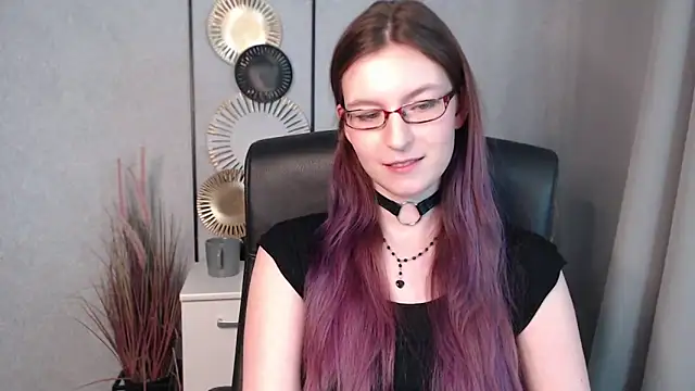 Snapshot of emmaxDelight chatting on December 11, 2024, 9:30 am emmaxDelight online show from December 11, 2024, 9:30 am