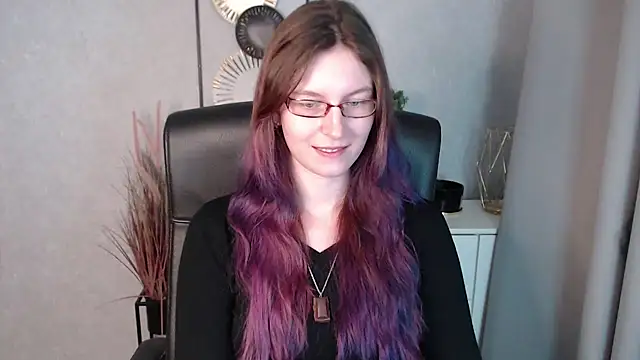 Snapshot of emmaxDelight chatting on January 6, 2025, 9:41 am emmaxDelight online show from January 6, 2025, 9:41 am