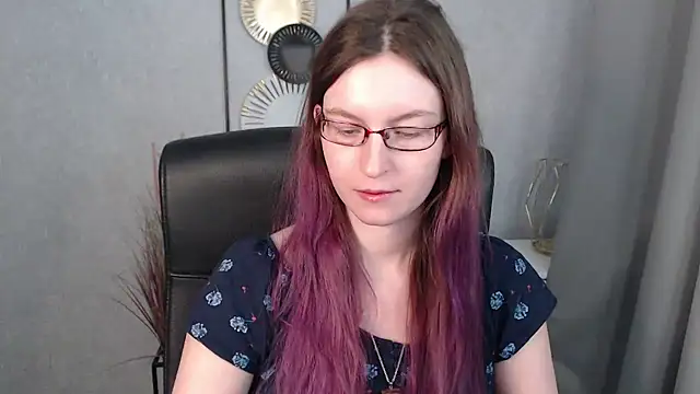 Snapshot of emmaxDelight chatting on January 17, 2025, 10:11 am emmaxDelight online show from January 17, 2025, 10:11 am