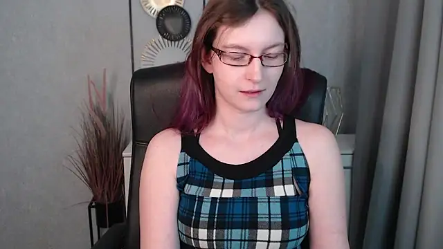 Snapshot of emmaxDelight chatting on January 29, 2025, 9:33 am emmaxDelight online show from January 29, 2025, 9:33 am