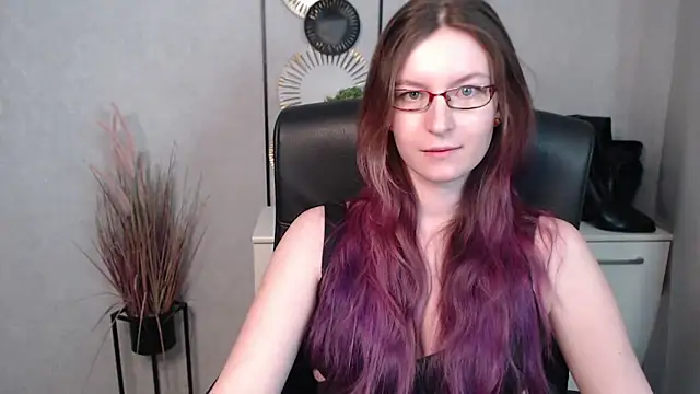 Snapshot of emmaxDelight chatting on February 26, 2025, 12:47 pm emmaxDelight online show from February 26, 2025, 12:47 pm