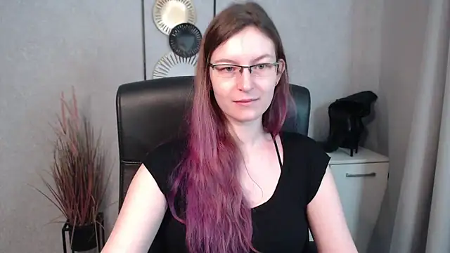 Snapshot of emmaxDelight chatting on March 5, 2025, 7:27 am emmaxDelight online show from March 5, 2025, 7:27 am