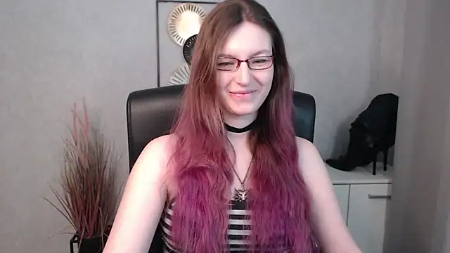 Snapshot of emmaxDelight chatting on March 22, 2025, 7:36 am emmaxDelight online show from March 22, 2025, 7:36 am