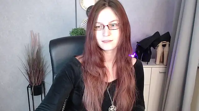 emmaxDelight online show from February 24, 2026, 6:22 am