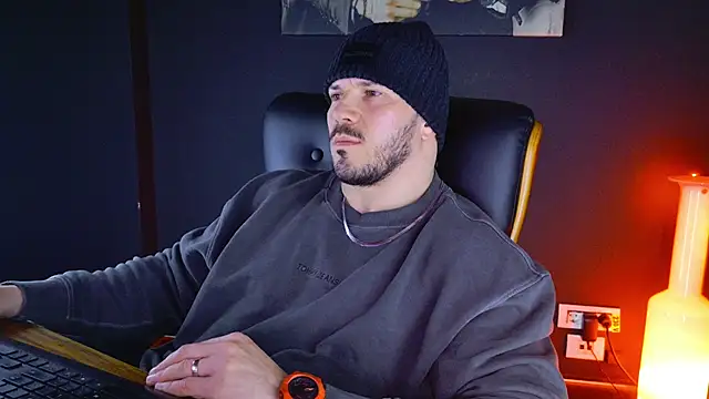 AngeloEric online show from January 27, 2025, 5:37 pm