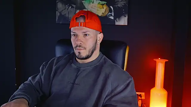 AngeloEric online show from March 18, 2025, 8:25 am