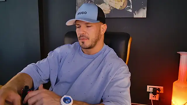 AngeloEric online show from September 25, 2025, 9:46 am