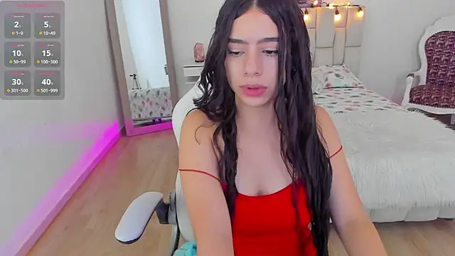 zoe turnner 18 online show from March 4, 2025, 11:51 am