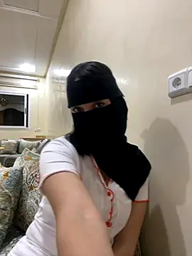 Snapshot of jijijoudia chatting on October 20, 2025, 12:33 am jijijoudia online show from October 20, 2025, 12:33 am