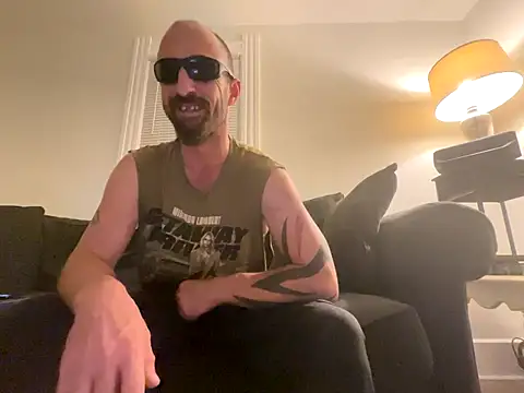 Snapshot of armdy371 chatting on October 19, 2025, 12:22 am armdy371 online show from October 19, 2025, 12:22 am