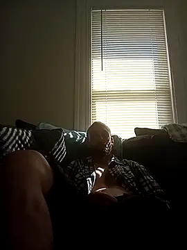 Snapshot of armdy371 chatting on October 21, 2025, 4:51 pm armdy371 online show from October 21, 2025, 4:51 pm