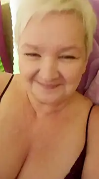 ForgetMeNot50 online show from December 8, 2024, 7:05 am