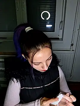 allinqueen online show from January 9, 2026, 12:24 am