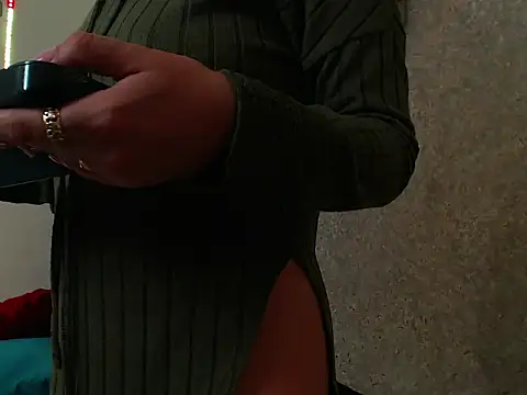 AliciaChelios online show from April 19, 2026, 1:16 am