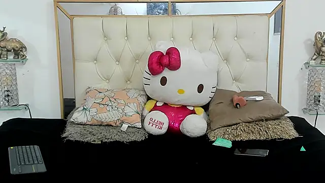 camila sex latina online show from January 26, 2025, 2:24 am