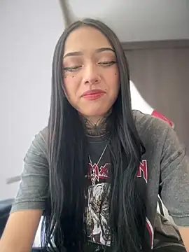 Snapshot of ANDREA_FERRY chatting on January 26, 2025, 10:02 pm ANDREA FERRY online show from January 26, 2025, 10:02 pm