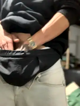 Snapshot of 27powercm chatting on October 3, 2025, 6:32 am 27powercm online show from October 3, 2025, 6:32 am