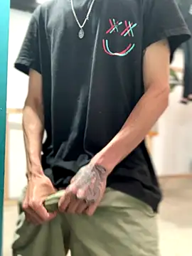 Snapshot of 27powercm chatting on October 10, 2025, 10:31 pm 27powercm online show from October 10, 2025, 10:31 pm