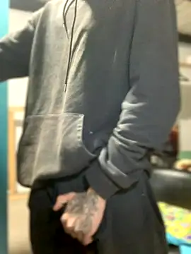 Snapshot of 27powercm chatting on November 5, 2025, 5:40 am 27powercm online show from November 5, 2025, 5:40 am