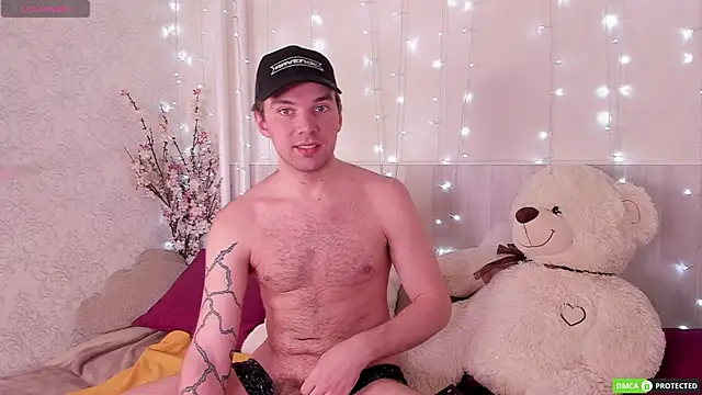 Snapshot of ArthurWhitee chatting on November 4, 2025, 8:46 am ArthurWhitee online show from November 4, 2025, 8:46 am