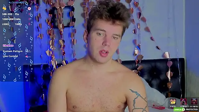 ArthurWhitee online show from February 11, 2026, 3:11 am